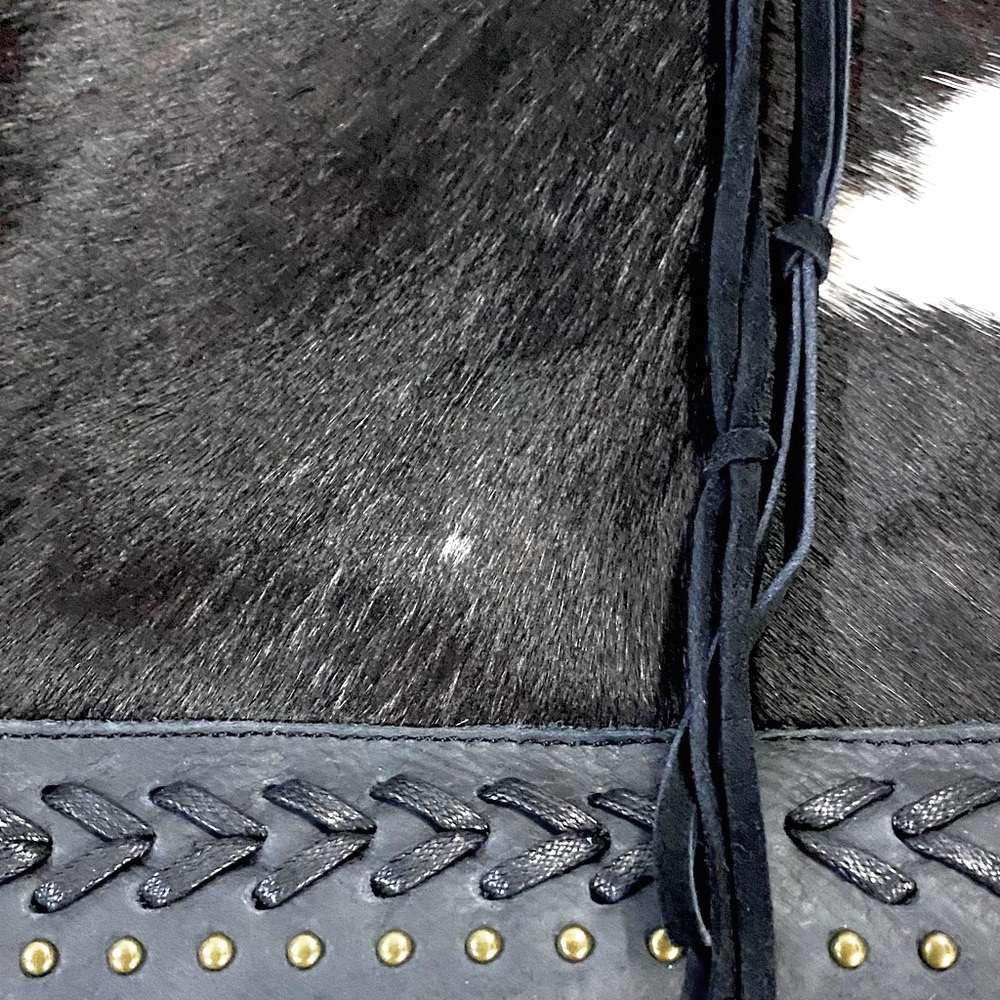 Genuine Leather Black&White Cowhide shoulder Bag - Picture 8 of 14